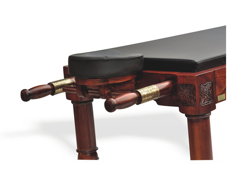 Ayurveda Massage Table Ayurveda Droni Esthetica Ayurveda Shirodhara